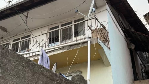 Fayanslar kabardı, ev halkı panik oldu