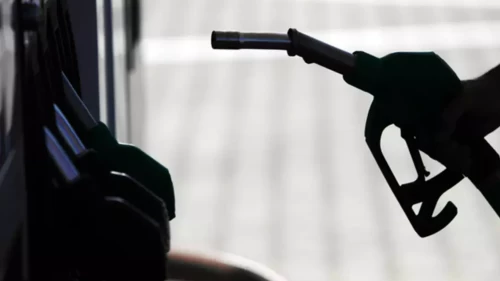 Akaryakıt istasyonlarında hareketlilik! Tabelalar yine değişti