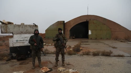 Suriye ordusu Cirah Askeri Havalimanı’nı YPG/SDG’den geri aldı