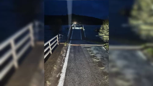 Balıkesir’de sağanak sonrası köprü çöktü, ulaşım kesildi