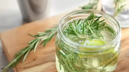 Biberiye suyu saçları hızlı uzatır mı?