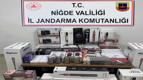 Niğde’de otoyol gişelerinde sıkı denetim! Çok sayıda gümrük kaçağı ürün ele geçirildi