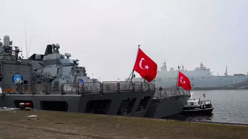 Anadolu Türk Deniz Görev Kuvveti Almanya’da liman ziyaretinde