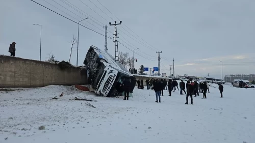 Ağrı Patnos’ta otobüs kazası