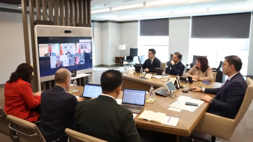 Bakan Kurum'dan Avustralyalı Bakan Bowen ile COP31 toplantısı