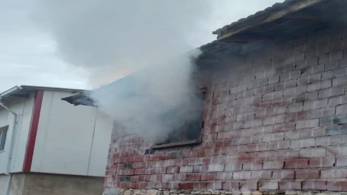 Manisa’da korkutan yangın! Tonlarca tütün yandı