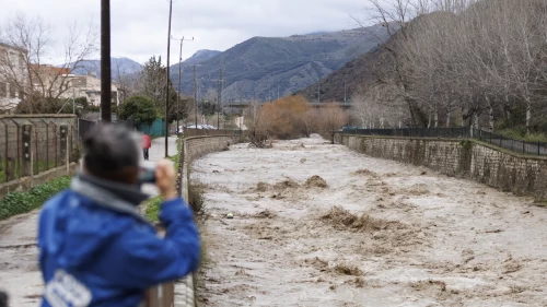 İspanya'da Endülüs sular altında: Genil Nehri taştı, Granada'da yaşam durdu!
