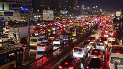 İstanbul’da okullar açıldı