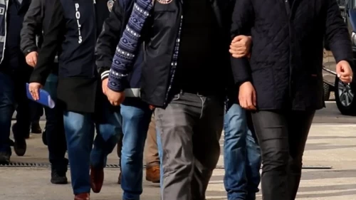 Sosyal medya dolandırıcılarına şafak baskını