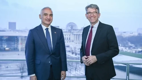 Bakan Ersoy ve Alman Bakan Weimer ile bir araya geldi: 12 bin yıllık Anadolu mirası Göbeklitepe Almanya’da görücüye çıkıyor