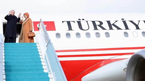 Cumhurbaşkanı Erdoğan'ı Kahire Havalimanı'nda Sisi karşıladı