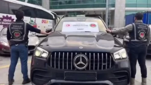 Gümrükte dev kaçakçılık operasyonu: 600 milyonluk lüks araç parkına el konuldu!