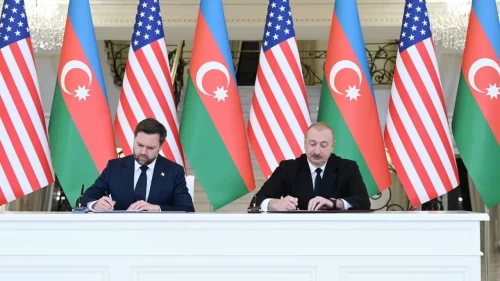 ABD Başkan Yardımcısı Vance ve Azerbaycan Cumhurbaşkanı Aliyev iş birliği anlaşması imzaladı