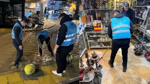 İzmir Ülkü Ocakları Çeşme'deki sel felaketinde vatandaşın yardımına koştu