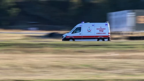 Önce karısını bıçakladı, sonra kendini doğradı