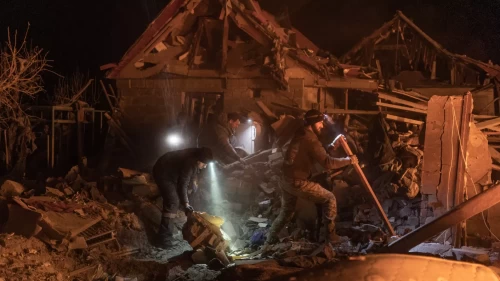 Rusya, Ukrayna'ya bomba yağdırdı: 2 ölü, 6 yaralı