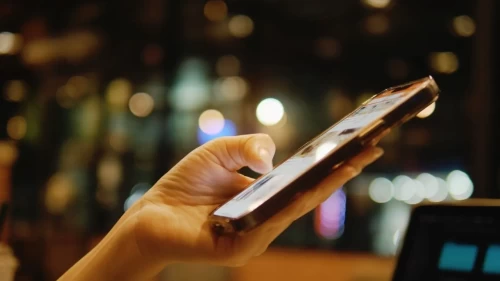 16 yaş altı için dijital kapılar kapandı