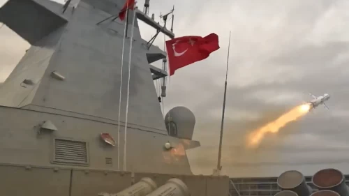 Mavi Vatan’ın çelik kılıcı karayı da vurdu! ATMACA’dan tam isabet