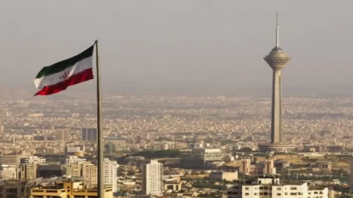 İran'dan Doha ve Dubai'deki bazı yerlere tahliye uyarısı