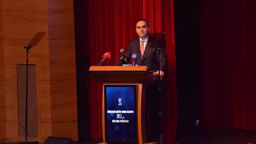 Bakan Kacır: ''Bizden esirgenenlerin daha iyisini yerli olarak üretiyoruz''