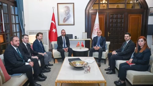 Bakan Ersoy, Kuzey Makedonyalı mevkidaşıyla bir araya geldi