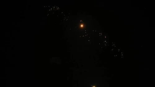 Hizbullah ve İran füze yağdırdı! İsrail’in kuzeyi ateş altında, art arda sirenler çaldı