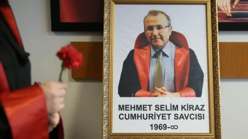 Adalet Bakanı Gürlek şehit Savcı Mehmet Selim Kiraz'ı andı