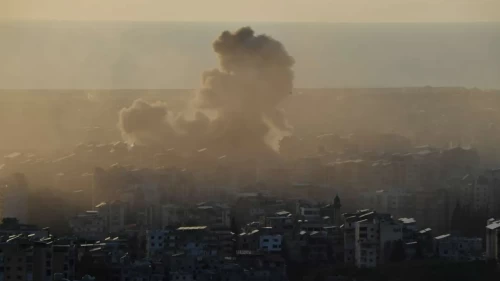Beyrut'ta dumanlar yükseliyor! İsrail ordusu çok katı binaya saldırı düzenledi