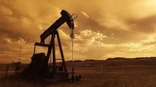 Beklentilerin üzerinde 3,8 milyon varil artış