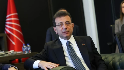 Bu kadarına da pes! CHP, Ekrem İmamoğlu'nu savunmak için öyle bir ismi gündeme getirdi ki...