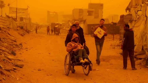 Gazze'yi bu kez de kum fırtınası vurdu!