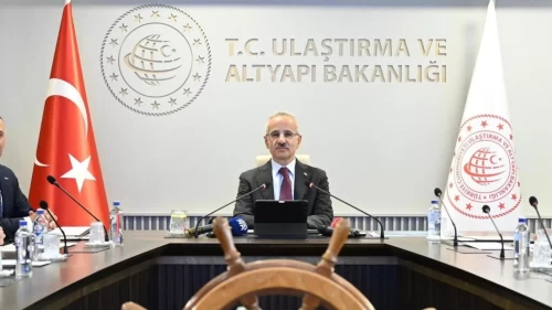 Denizlerde yoğun kurtarma mesaisi