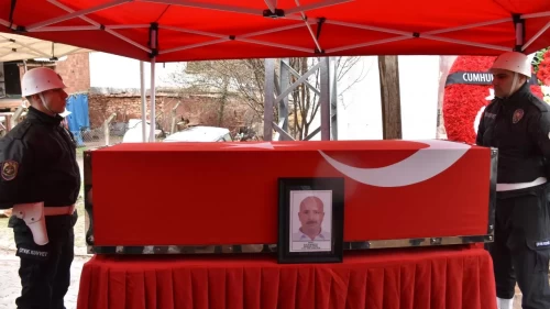 Şehit polis memurunun cenazesi memleketinde toprağa verildi