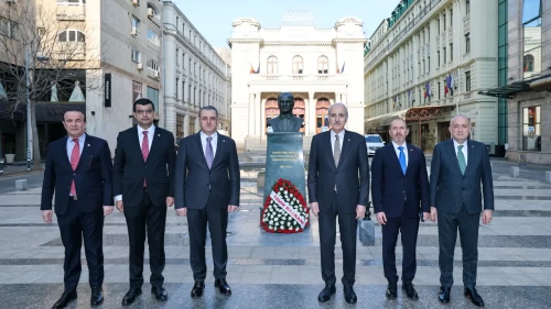 TBMM Başkanı Numan Kurtulmuş, Bükreş’te Atatürk Anıtı’nı ziyaret etti
