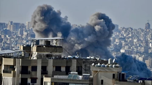 Beyrut’ta patlama sesleri: Dahiye bölgesinden dumanlar yükseliyor