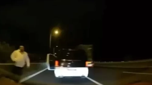 İzmir’de yol kesen magandaya rekor ceza: Hem ehliyetinden oldu hem de 380 bin lira ödeyecek