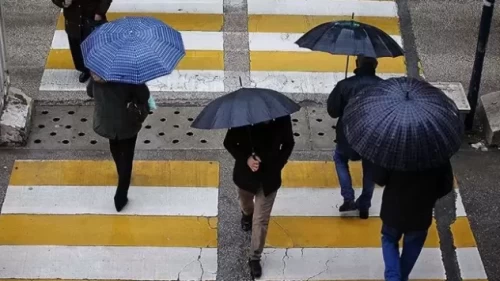 Türkiye'de hafta sonu hava nasıl olacak? Sel, toz ve çığ uyarısı geldi!