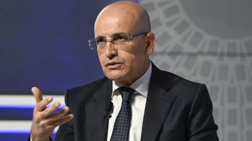 Bakan Şimşek'ten ekonomi mesajı: 'Artan enerji maliyetleri enflasyon beklentilerini bozdu'