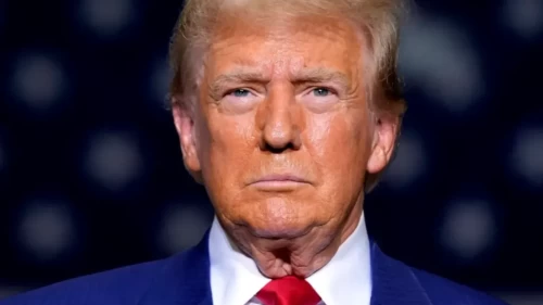 Trump'tan müzakere öncesi İran'a ağır yaylım ateşi: Hayatta kalmalarının tek nedeni masa!