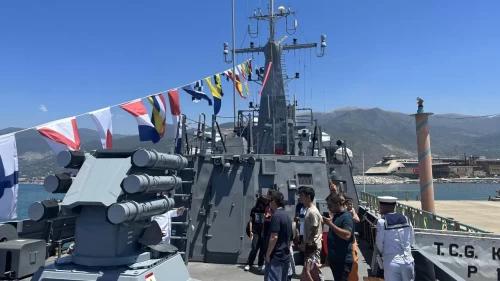 23 Nisan'da 23 savaş gemisi ziyarete açılacak