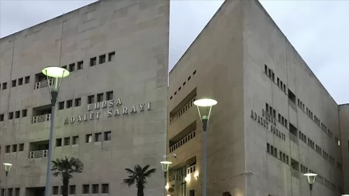 Okullara saldırı planladıklarına dair paylaşım yapanlara operasyon!