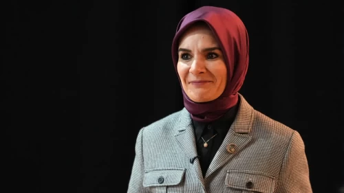 Bakan Göktaş’tan dijital kuşatma uyarısı: Sosyal medya nasıl düşüneceğimizi öğretiyor!