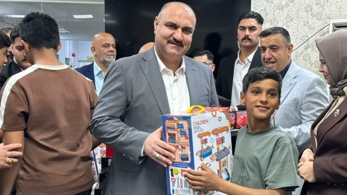 Vali Ağa kimsesiz çocukları yalnız bırakmadı