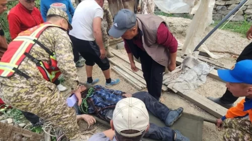 65 yaşındaki adam 18 metre derinliğindeki kuyuda mahsur kaldı