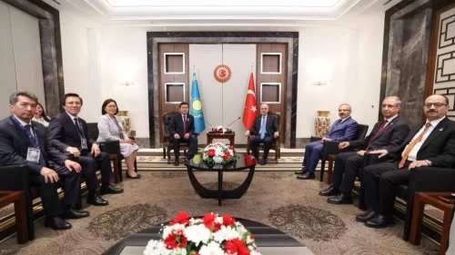 TBMM Başkanı Kurtulmuş, Kazakistan Meclis Başkanı Koşanov ile görüştü