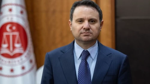 Bakan Gürlek: 54 okulu hedef gösteren 67 hesap sahibi gözaltında