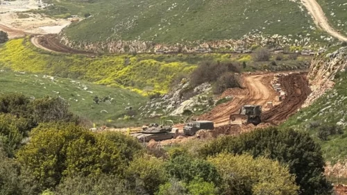 İsrail Lübnan'ın güneyini yerle bir ediyor: Sınır hattındaki evler havaya uçuruluyor!