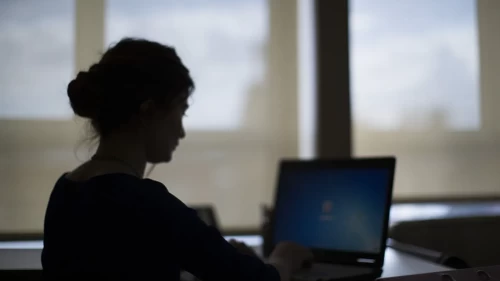 Milyonlarca memur bekliyordu! İzin süreleri resmen uzatıldı