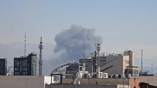 İsrail, İran'da demir yolu köprüsüne saldırdı