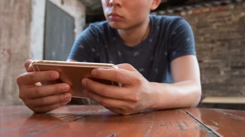 Dijitalde 'Çocuk kilidi' dönemi! 15 yaş altına sosyal medya yasağı geliyor